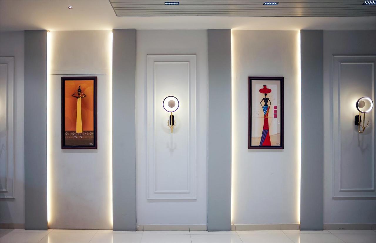 Hotel The Parker Inn By Kbnt Group Сурат Экстерьер фото